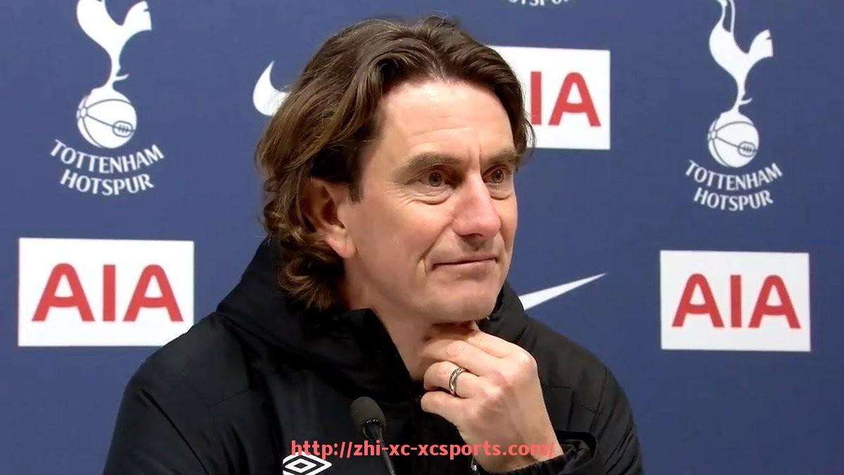 杏彩体育-足球队空场德甲现象及背后原因探讨