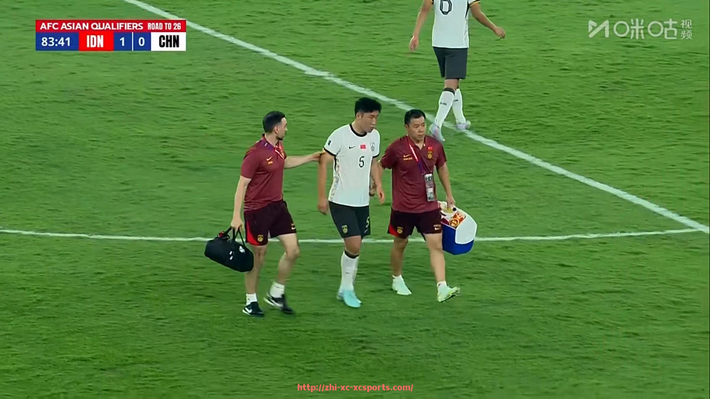 杏彩体育-NBA火箭队与勇士队多次交锋记录与经典瞬间盘点